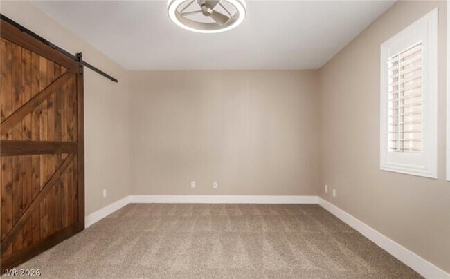 Building Photo - 264 Pointe Ranier Ave