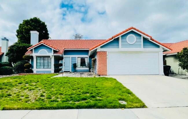 Primary Photo - 29613 Via Sonroseo