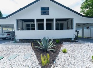 Building Photo - 624 S 12th St