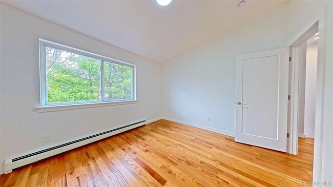 Building Photo - 262 Tamerisk Ln