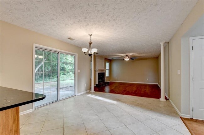 Building Photo - 5229 Pine Branch Ct