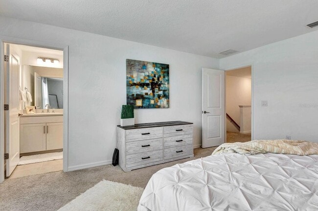 Building Photo - 5715 Archipelago St