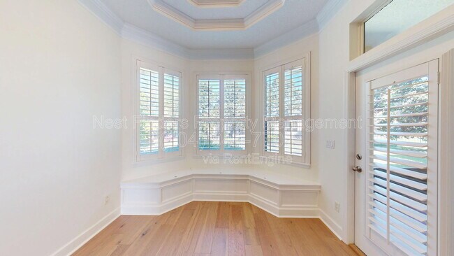 Building Photo - 283 Holland Dr