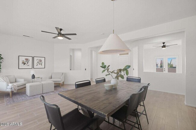 Building Photo - 22408 N Las Vegas Dr
