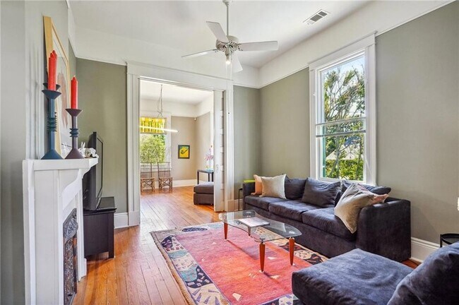 Building Photo - 4301 Iberville St