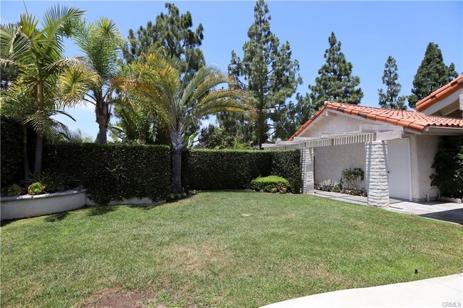 Building Photo - 48 Cedar Tree Lane, Irvine, CA 92612 - 3 B...