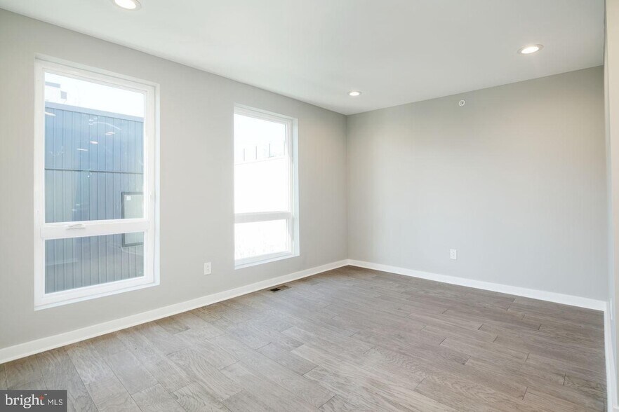 Building Photo - 815 Perkiomen St