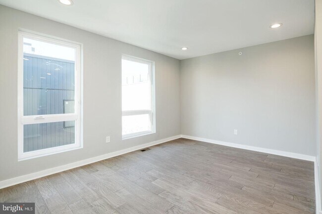 Building Photo - 815 Perkiomen St