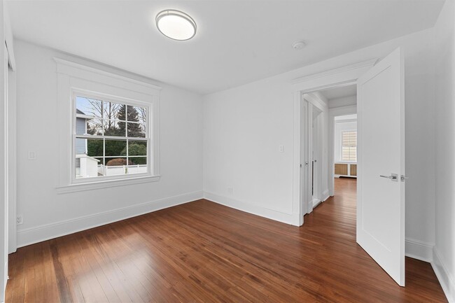 Building Photo - 70 Normandy Rd