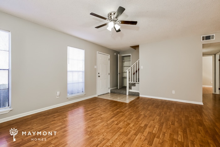 Building Photo - 104 Willow Grove Rd