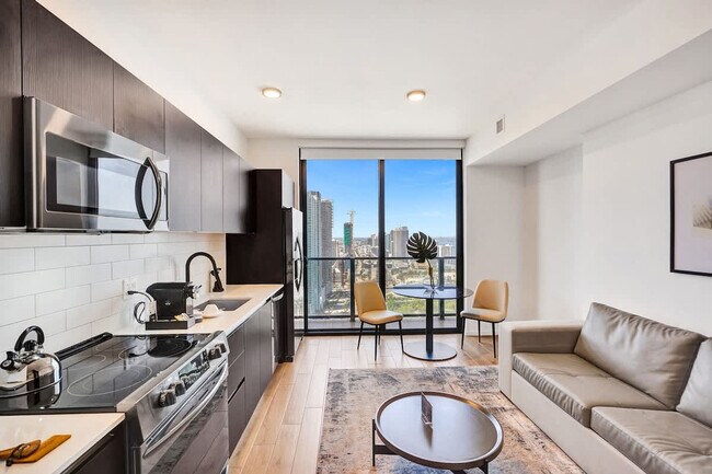 Building Photo - 398 NE 5th St