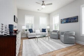 Interior Photo - The Vieux at Welden