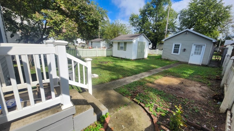 Building Photo - 1306 Henning Ave