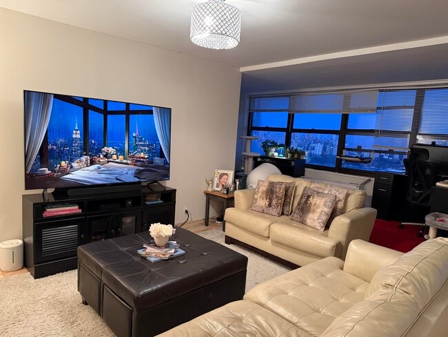 Building Photo - 7004 JFK Blvd E