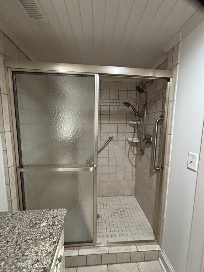 Building Photo - 2115 Galilee Rd