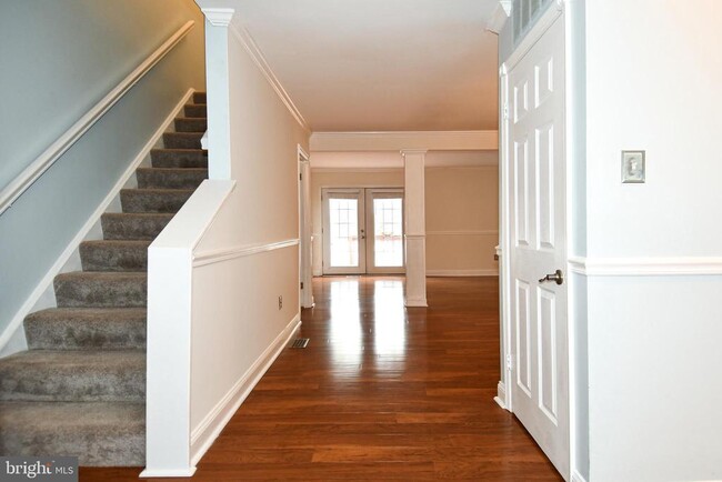 Building Photo - 11796 Lone Tree Ct