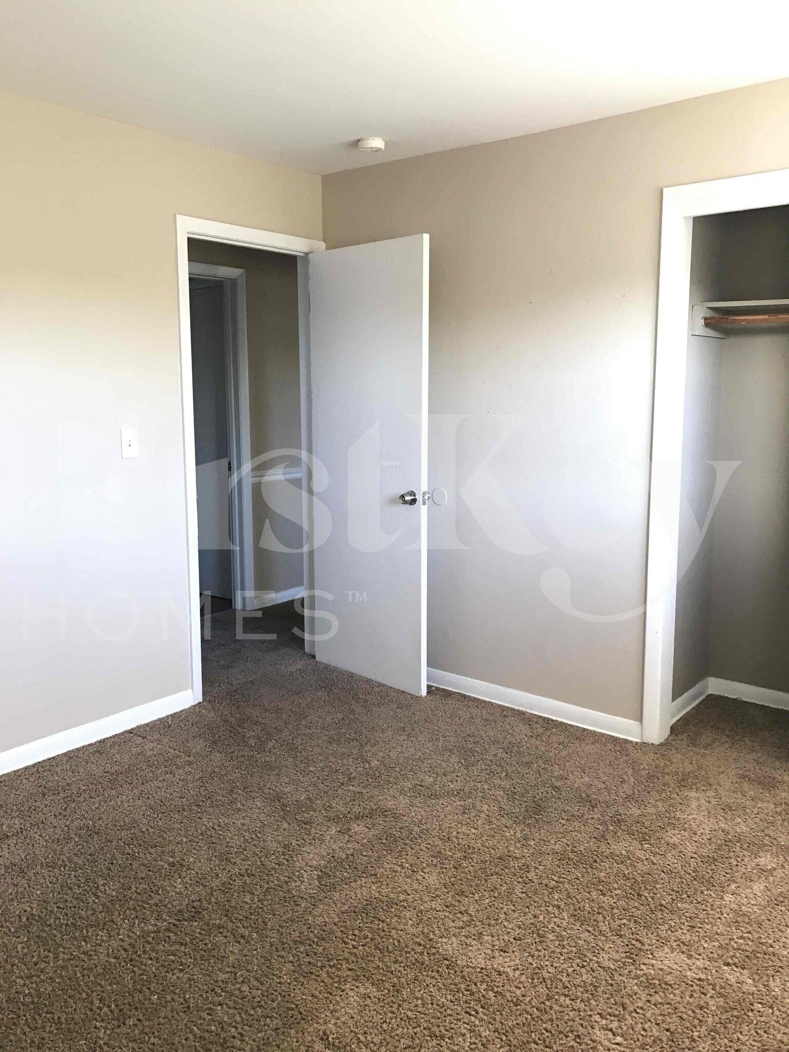 Building Photo - 752 W Hawley St