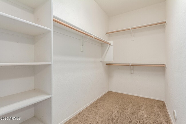 Building Photo - 15240 N 142nd Ave