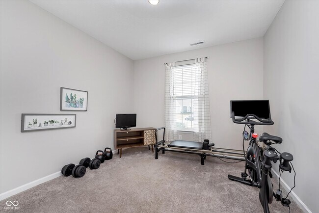 Building Photo - 1051 Macoun Dr