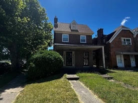 Building Photo - 1636 E Duval St