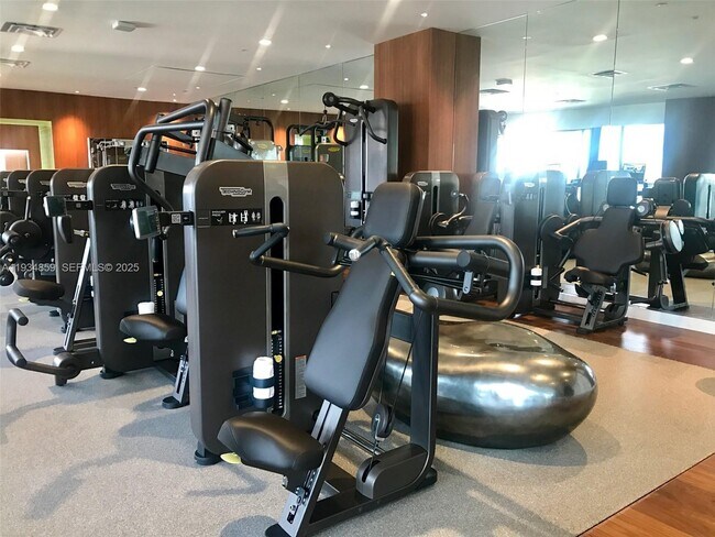 Building Photo - 1300 S Miami Ave