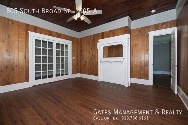 Building Photo - 805 S Broad St