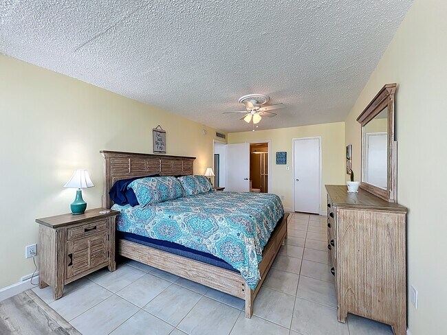 Building Photo - 2020 N Atlantic Ave