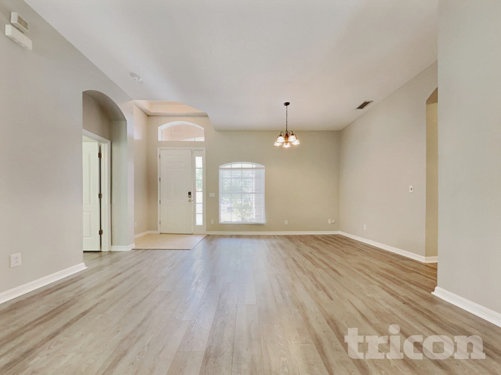 Building Photo - 3508 Pendleton Way