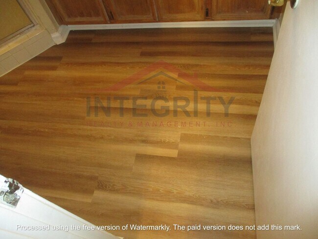 Building Photo - 3Bed/2bath in the heart of Orange Park