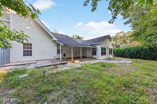 Building Photo - 301 Fairway Blvd