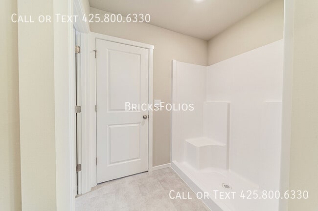 Building Photo - 4245 Pronghorn Pl