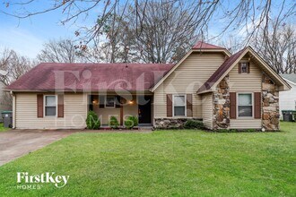 Building Photo - 2786 Dromedary Dr