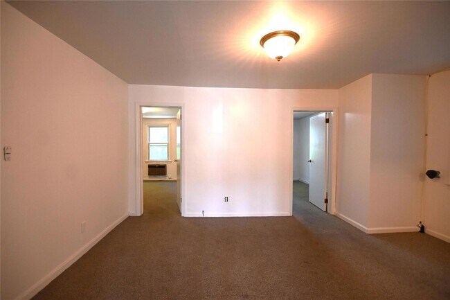Building Photo - 1328 Rte 9W