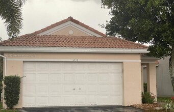 Building Photo - 4432 Dogwood Cir