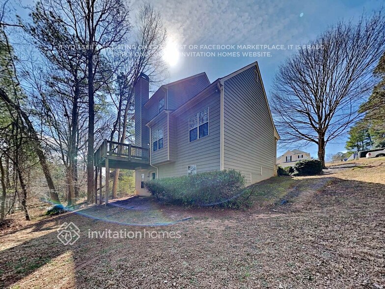 Building Photo - 5022 Wesleyan Dr