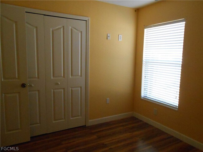 Building Photo - 612 McArthur Ave