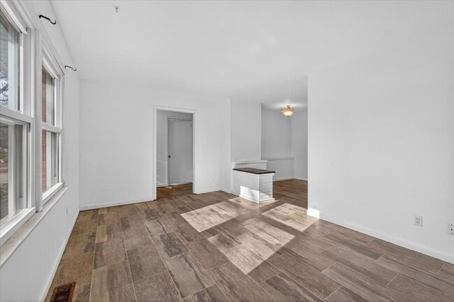 Building Photo - 7350 Austin Dr