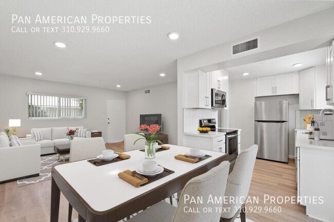 Building Photo - 450 Vista Dr