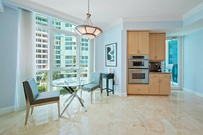 Building Photo - 1430 S Ocean Blvd