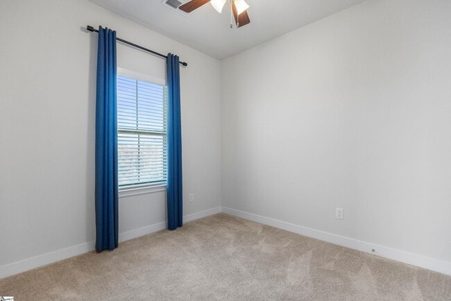 Building Photo - 23 Itasca Dr