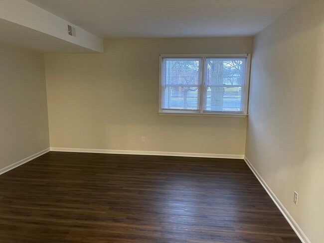 Master Bedroom - 395 Redding Rd