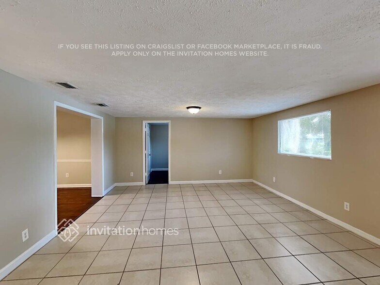 Building Photo - 14922 Philmore Rd
