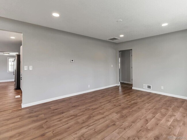 Building Photo - Fully renovated ranch style home near Anschutz Medical Campus