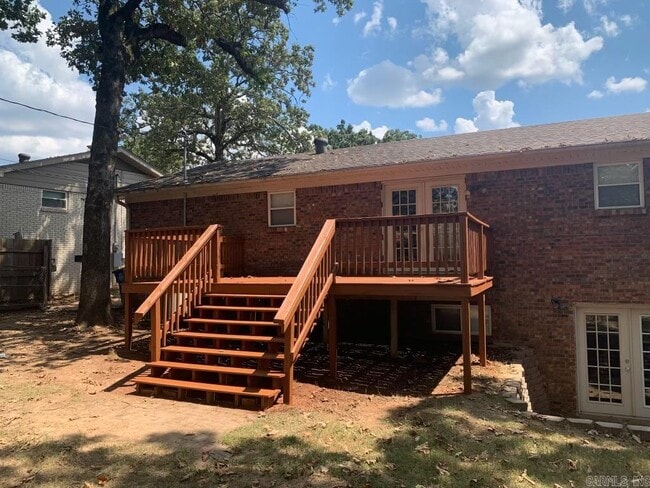 Building Photo - 5205 Stratford Rd
