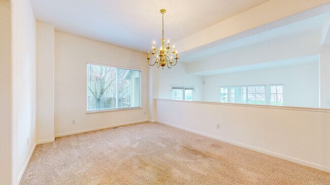 Building Photo - Desirable Skyhawk 3 bedroom Tri-Level Single Family