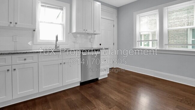 Building Photo - 616 Lilley Ave