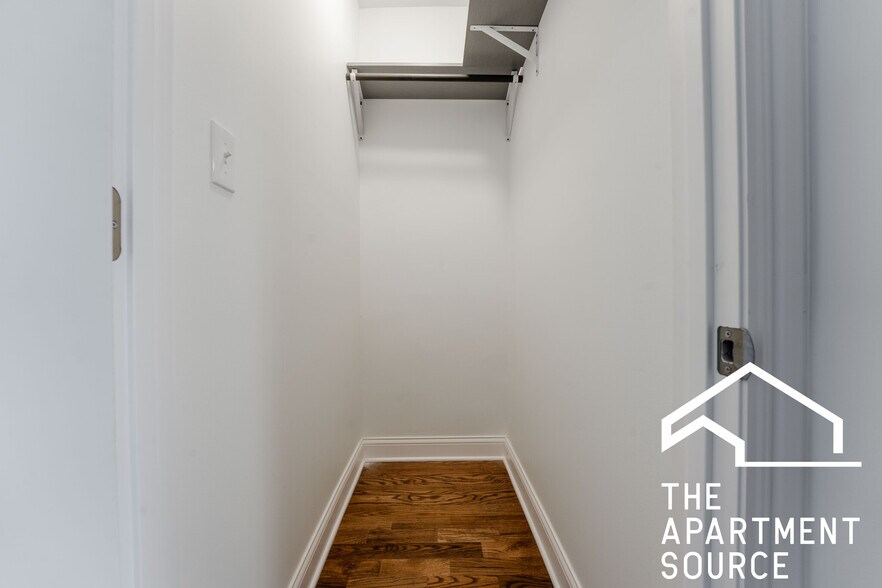 Building Photo - 2315 N Rockwell St