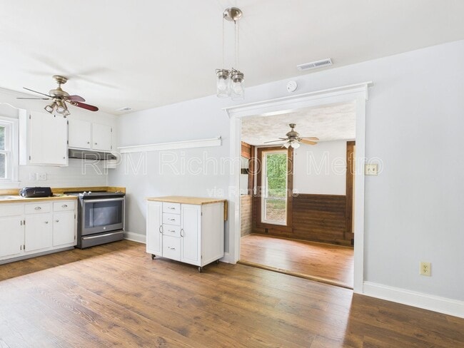 Building Photo - 11220 Sunfield Dr