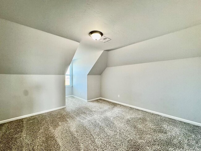 Building Photo - 18305 Autumn Grv Ct