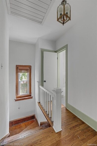 Building Photo - 2410 Yale Ave